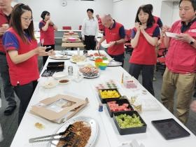 社内で定期的に行うプチ交流会の様子です。