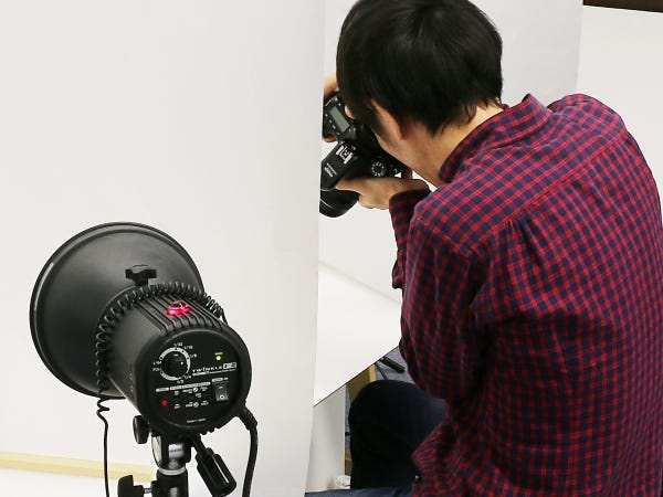 商品撮影スタッフ・EC撮影スタッフ・ブランド品の取扱い業務（未経験者歓迎・未経験者の方歓迎）