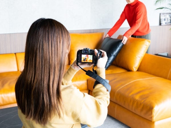 webデザイナー・おしゃれなカフェや自社のブランディングを担うWEBデザイナー・企画