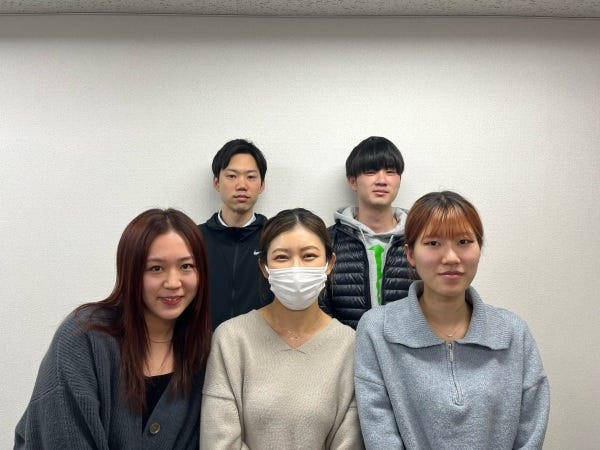 一緒に働くメンバーです。困ったことがあればいつでもご相談くださいね！