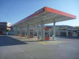 全国大手ガソリンスタンドの店舗を数多く手掛けています