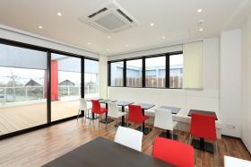 ２階ランチルーム