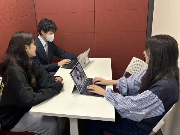 平均年齢26歳！相談しやすい環境で、チームみんなで話し合って進めていきます。