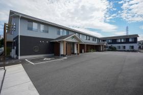 サービス付き高齢者向け住宅のパイオニアとして全国に展開。