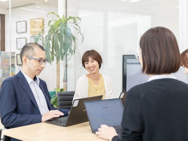 正社員がフォローする体制が整っています。安心して専門業務に専念できます。