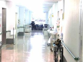 あびこ病院病棟廊下