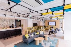 東京本社のコワーキングスペース