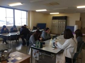 ★リフレッシュルームにて昼食中★