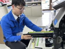 サービス社員１ 入社３年目のサービス社員