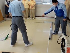 清掃資格試験練習風景