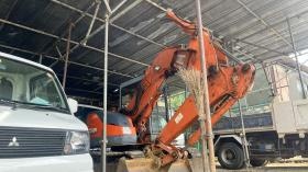 ショベルはもちろん自社保有！