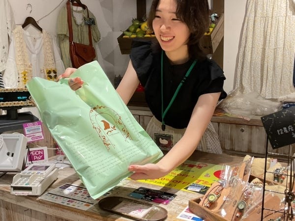 販売スタッフ（スキルは一切不問）