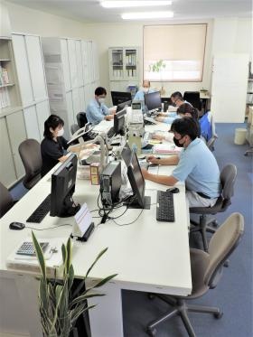 本社事務所風景