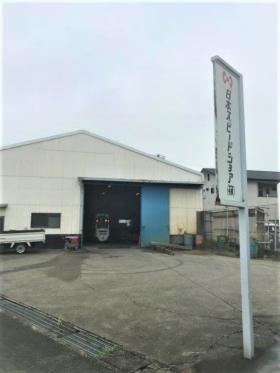 営業所は広々としています。（南勢営業所）