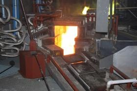 精製中の銅の熔体