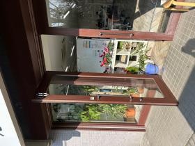 ケアセンターえがお（玄関）