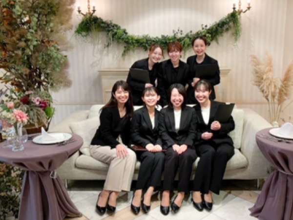 レストランスタッフ（未経験OK）