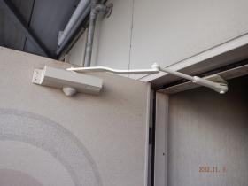 ドアクローザー交換 施工後