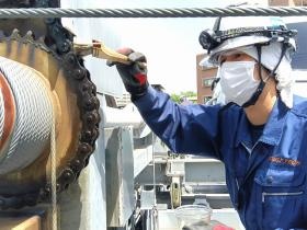 点検風景／注油作業