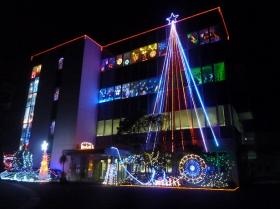 名物のイルミネーション！毎年楽しみながら作っています。