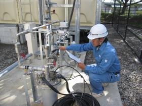 仕事の様子（設備メンテナンス）