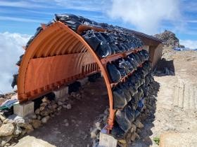 防災シェルター（長野県御嶽山）