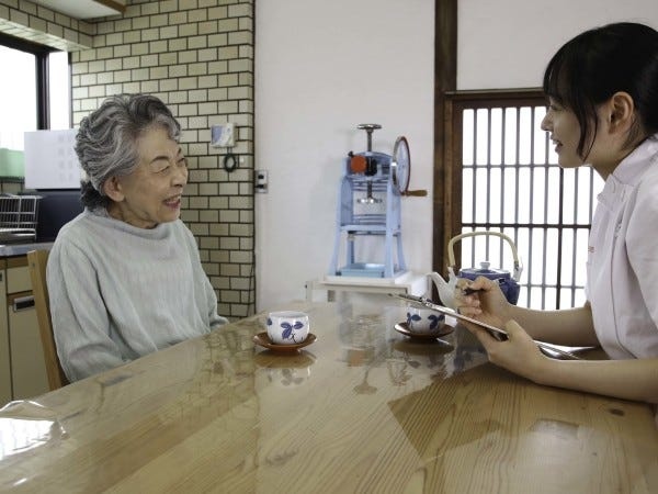 スーパーバイザーは店舗の皆様だけでなく、高齢者や障がい者とも接する機会があり、人に喜んでもらうことの尊さを感じることが出来ます。