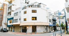 ハローライフの外観です