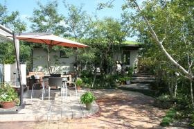 ガーデン光房 生目店 展示場