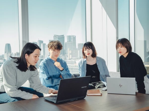 コミュニケーションが活発で、若手社員が主体的に挑戦できる風通しの良い職場です。