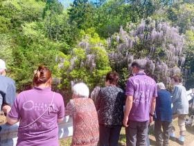 外出歩行訓練の様子 スタッフも気分転換になります！