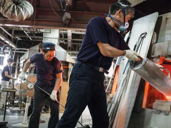 ガラス職人・伝統工芸品を支える色ガラス職人（未経験OK・経験不問）