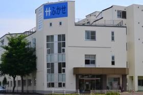 深瀬医院（医療法人鴻仁会・鴻寿会グループ本部）外観