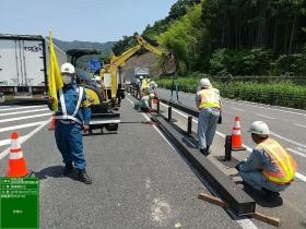 ガードレール復旧