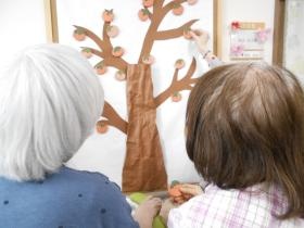 季節を感じていただける壁飾り。玄関の壁飾りが大作で自慢です。