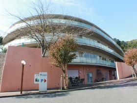 介護老人保健施設こもれび