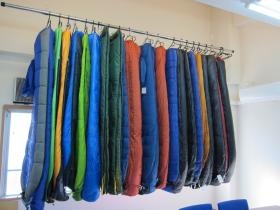 会議室兼応接室 寝袋展示用の昇降機があります