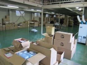倉庫内の様子 全国の販売店様へ出荷されます