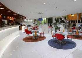 店舗内フロント