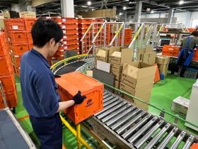 総合職には転居を伴う転勤がない「エリア総合職」制度もあります