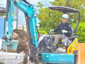 入社してから１～２年は様々な現場を経験してください。