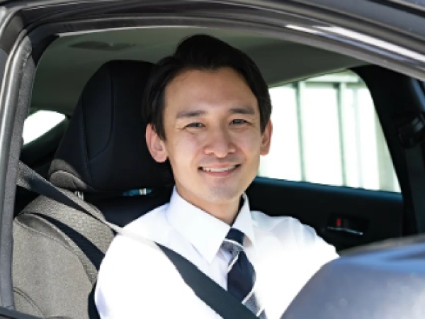 営業のタクシードライバー・夜勤タクシードライバー・配達ドライバー（休み充実・•学歴不問）