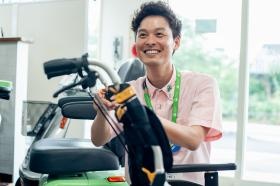 歩行器の納品中