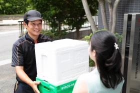 作業風景（宅配ドライバー）