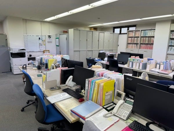 Excelの司法書士（C.普通自動車免許所持者であり）