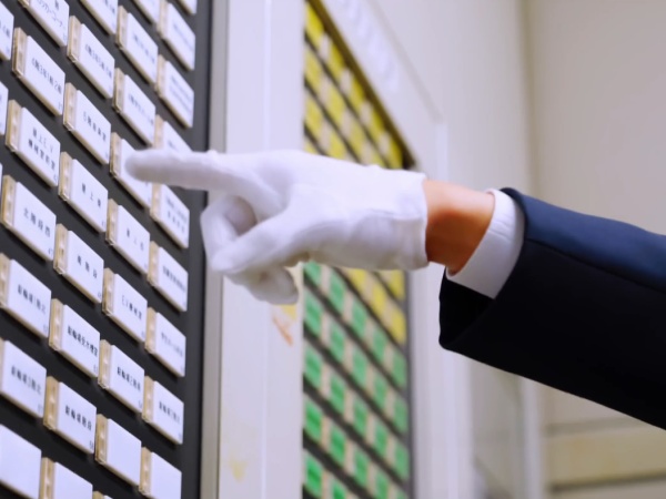 警備員・向山高等学校の警備