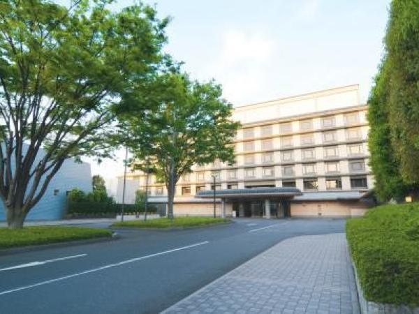 ホールスタッフ