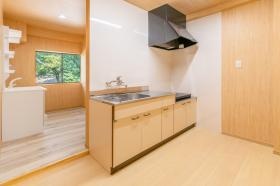 【女子寮】敷地内の社員寮をリニューアルしました。