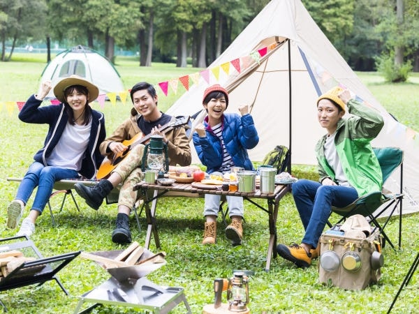 年間休日最大125日で、月の残業は平均9.8時間。「旅行」や「キャンプ」、「ゲーム」など自分時間が増えたと話す先輩たちが数多くいます