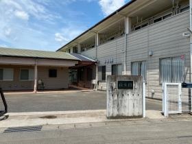 外観（正面入口）